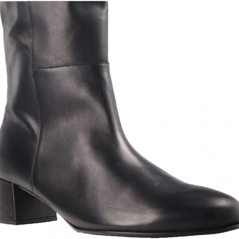 Bottes*Gabor Alaba
