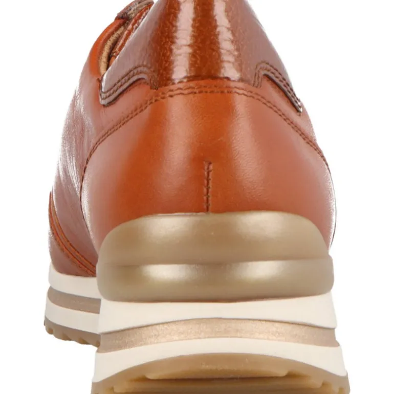 Sneakers*Gabor Kamili