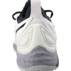 Baskets*Mizuno Wave Momentum 3